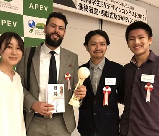 الطالب التونسي جهاد الزاير يفوز بالمسابقة العالمية لتصميم السيارات الاكترونية باليابان