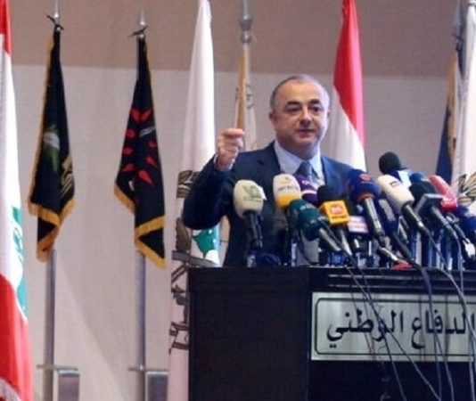وزير الدفاع اللبناني: الأزمة في البلاد خطيرة وتعيد للأذهان بدايات الحرب الأهلية