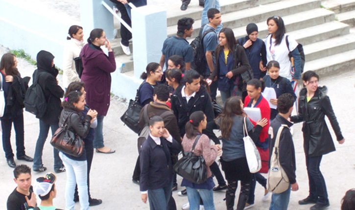 تلاميذ-مدارس-1-725x430