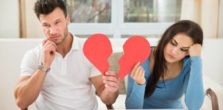 يطلّق زوجته.. بسبب مستحضر تجميل