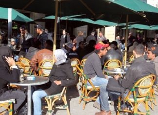 غرفة المقاهي والمطاعم تؤكد أن ”الوضع الحالي لا يقبل أي إجراءات جديدة”