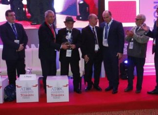 في المؤتمر السابع للجمعية التونسية لأطباء العيون بالوسط: تقديم سابقة طبية في تونس من إنجاز خمسة أطباء عيون