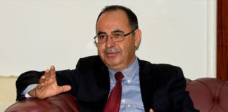 النائب مبروك كرشيد يدعو رئيس الجمهورية لسحب جواز السفر الدبلوماسي من هؤلاء