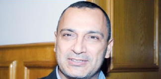 السيرة الذاتية لأحمد قعلول المرشّح لوزارة الرياضة