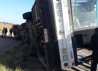 ﺑﺎﻟﺼﻮر: ﺍﻧﺰﻻﻕ ﺣﺎﻓﻠﺔ ﺭﻛﺎﺏ