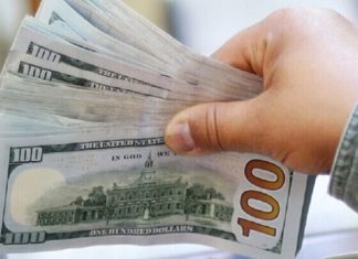 فيروس كورونا يمكن له أن يتنقل عبر لمس الأموال؟