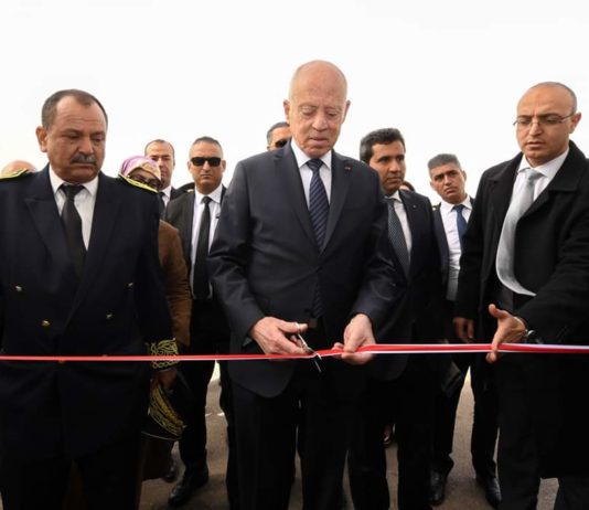 قيس سعيد في افتتاح معرض الطيران بجربة : “تونس بإمكانها أن تكون من مصنعي الطائرات وتسيطر على الارض والبحر والفضاء”