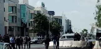 تفجير قرب السفارة الامريكية في تونس وغلق المدرسة الأمريكية