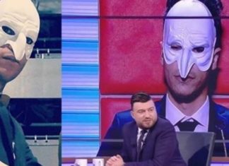 صورة: هذه هوية “باباراتزي” فكرة سامي الفهري