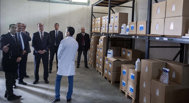 elyes-fakhfah-visie-le-pharmacie-centrale02