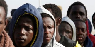 قابس: احتجاز افارقة هاربين من ليبيا في ضيعة فلاحية