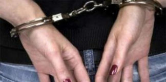 تدير شبكات مخدرات ودعارة بين تونس والجزائر: “النحلة” أخطر امرأة في قبضة الأمن