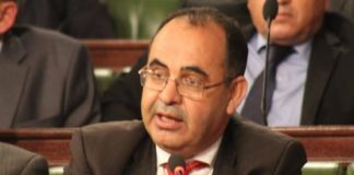 مشروع قانون”لتكميم الأفواه”.. النائب المبروك كرشيد يتراجع ويسحب مبادرته