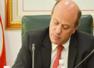 عريضة بالبرلمان لسحب الثقة من وزير الصناعة بسبب صفقة المليوني كمامة