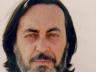 هشام رستم : “سنواصل التصوير .. نحن لا نختلف عن بقية الجنود”