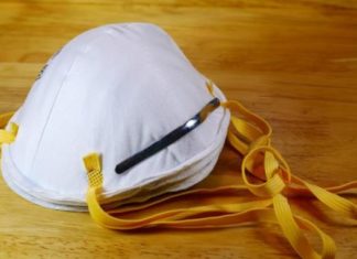 وزير الصناعة : 6 مؤسسات في تونس تصنع قماش الكمامات
