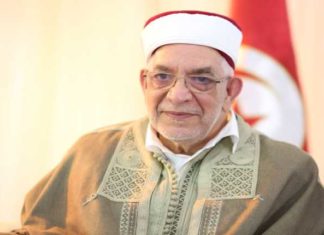 مورو يعتزل السياسة