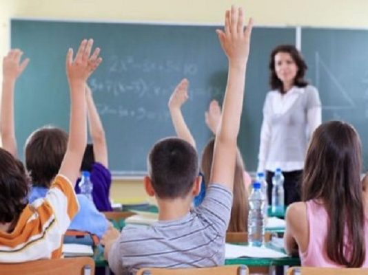 وزارة التربية تخضع الأساتذة والتلاميذ إلى اختبارات السلامة من فيروس كورونا