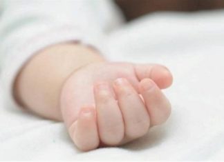 في تونس : توفي اختناقا من شدة الحرارة في سيارة والده بعد أن تسلل وركبها في غفلة من عائلته ” التفاصيل”