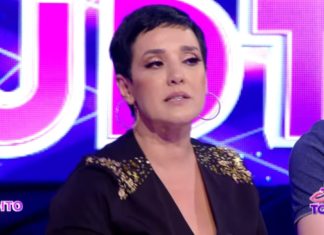فيديو: سنية الدهماني تبكي سامي الفهري على المباشر.. “توحشناك”