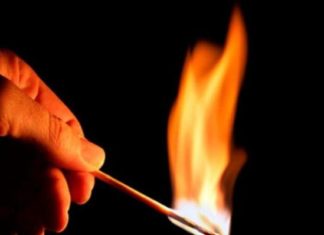 فظيع:ثمانيني يضرم النار في جسده ويتسبّب في مقتل زوجته