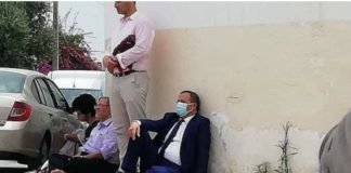 صورة اليوم : السيد عبد اللطيف المكي في انتظار صلاة الجمعة