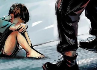 فظيع بالقيروان : يعاقب طفليه بالكي بسكين ساخن