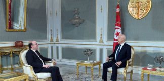 بعد رسائله النارية: قيس سعيد يستقبل الفخفاخ
