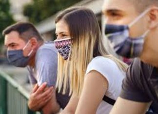 منظّمة الصحة العالمية تكشف سبب زيادة حالات كورونا في أوساط الشباب