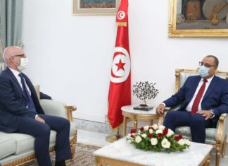 رئيس الحكومة يلتقي السفير الإيطالي بتونس