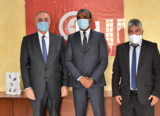 وزارة الشباب والرياضة تدعم ترشح طارق بوشماوي لرئاسة الكاف