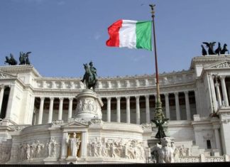 يهم التونسيين..إيطاليا تفتح ألاف مواطن الشغل