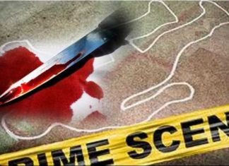 يقتل زوجته ويحاول خنق طفلهما الصغير