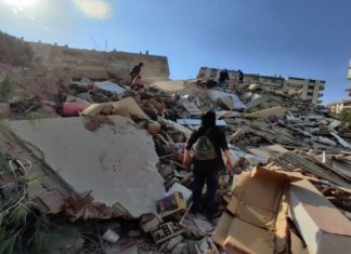 زلزال يضرب إزمير.. ارتفاع عدد الضحايا والمصابين