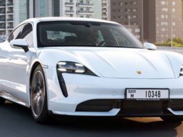 إطلاق بورش تايكان في الشرق الأوسط يبدأ بعرض ضوئي رائع في قلب دبي