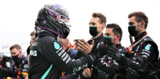 هاميلتون يعادل رقم الأسطورة شوماخر بعد فوزه بـ “أيفل الكبرى” (فيديو)