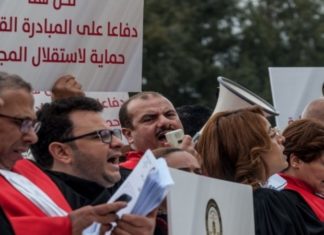 يطالبون بزيادة في الاجر : تعرّف على مرتبات القضاة في تونس و دول العالم