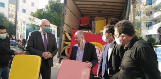 صور:اتحاد الشغل يقدم تبرعات لعدد من المستشفيات