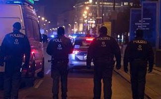 هجوم مسلح في العاصمة فيينا.. مقتل 7 أشخاص وأحد المهاجمين يفجر نفسه