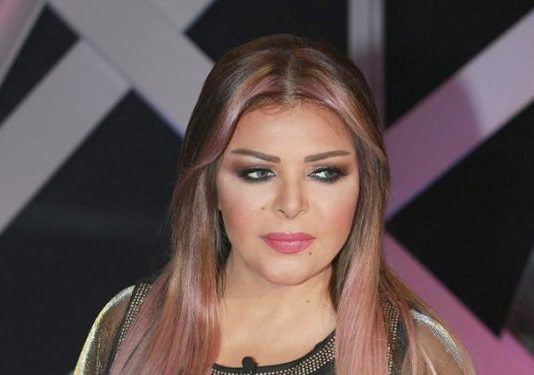 المطربة فلة الجزائرية تثير الجدل باغنيتها الجديدة عن بايدن