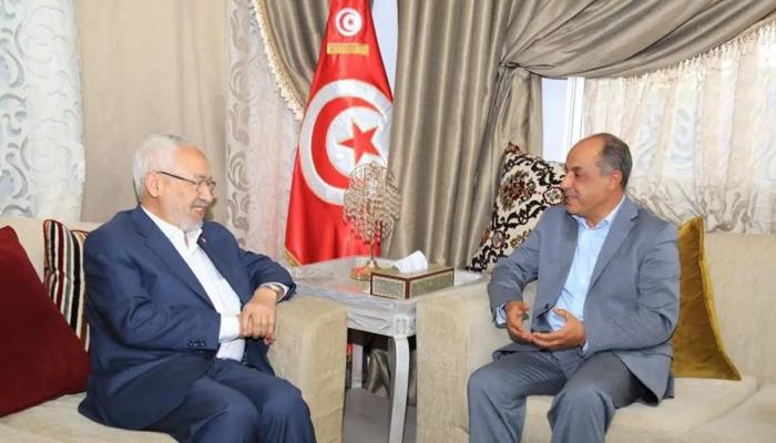 113-123537-ghannouchi-opponents-maneuver_700x400