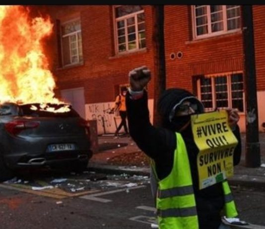 وزير الداخلية الفرنسي : “البلطجية يخربون الجمهورية”