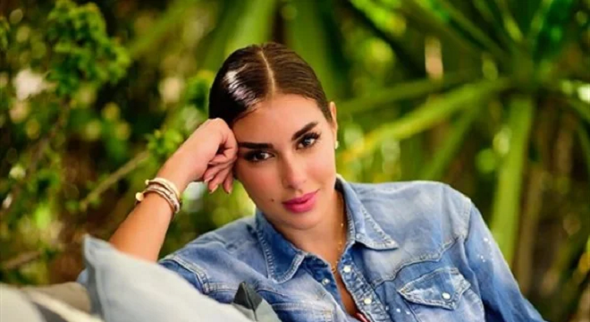 سعر-خرافي-لـفستان-ياسمين-صبري-في-عيد-مي