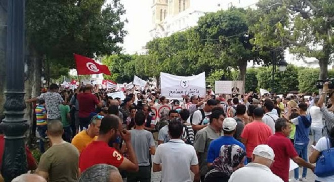 مسيرة بشارع الحبيب بورقيبة