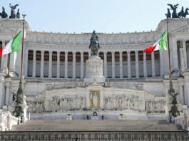 إيطاليا تسجل أكثر من 14.2 ألف إصابة بفيروس كورونا خلال 24 ساعة