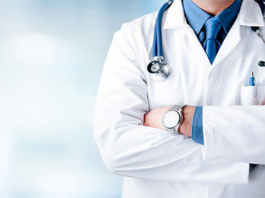 قبلّي: قافلة طبية متعددة الإختصاصات تؤمن أكثر من 600 عيادة مجانية