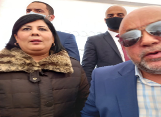 تواصل اعتصام الدستوري الحر أمام مقر اتحاد العلماء المسلمين (فيديو)