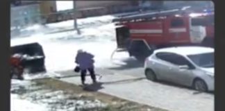 فيديو: خرطوم رجل إطفاء يصيب عجوزا عابرة سبيل