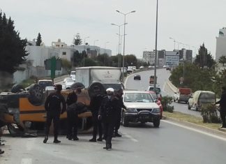 اريانة: انقلاب سيارة نقل جماعي وإصابات