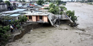 إندونيسيا: حصيلة قتلى الفيضانات تتخطى الـ500